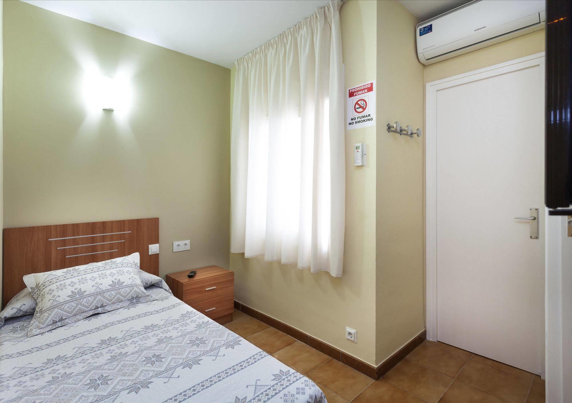 La Premsa Otel Arenys de Mar Dış mekan fotoğraf