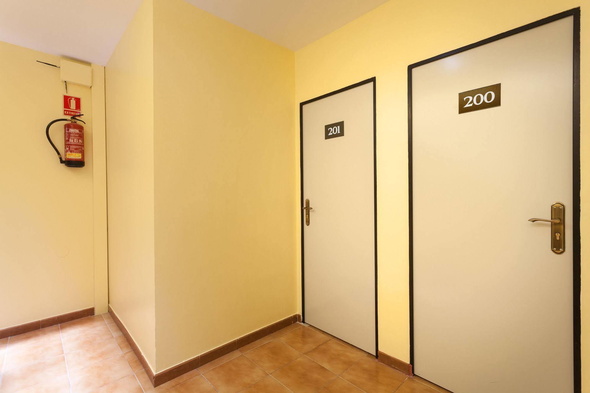 La Premsa Otel Arenys de Mar Dış mekan fotoğraf